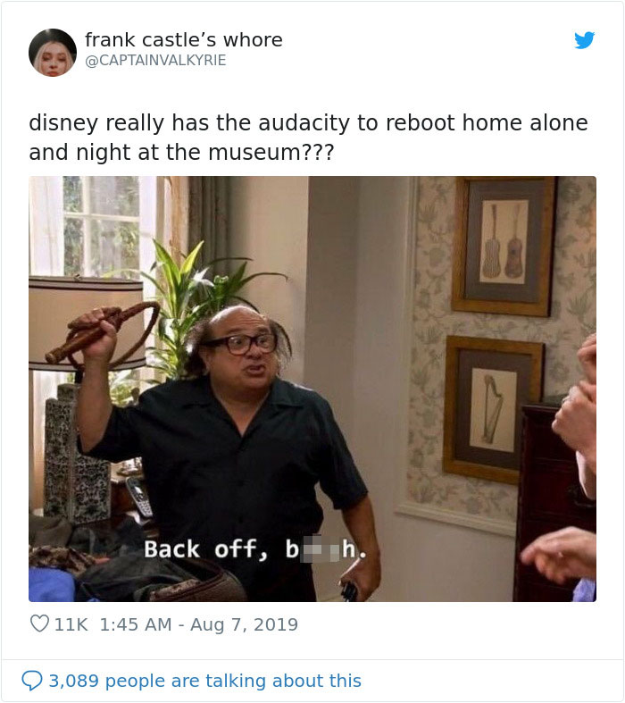 Macaulay Culkin Posts Hilarious Pic After Disney Announces They're Rebooting Home Alone (23 Reactions)