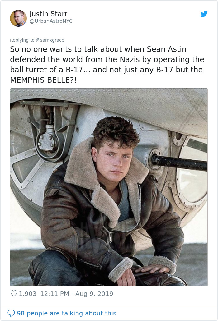 People Start Celebrating Sean Astin's Career After Pics Of Him Holding An Otter Go Viral People Start Celebrating Sean Astin's Career After Pics Of Him Holding An Otter Go Viral