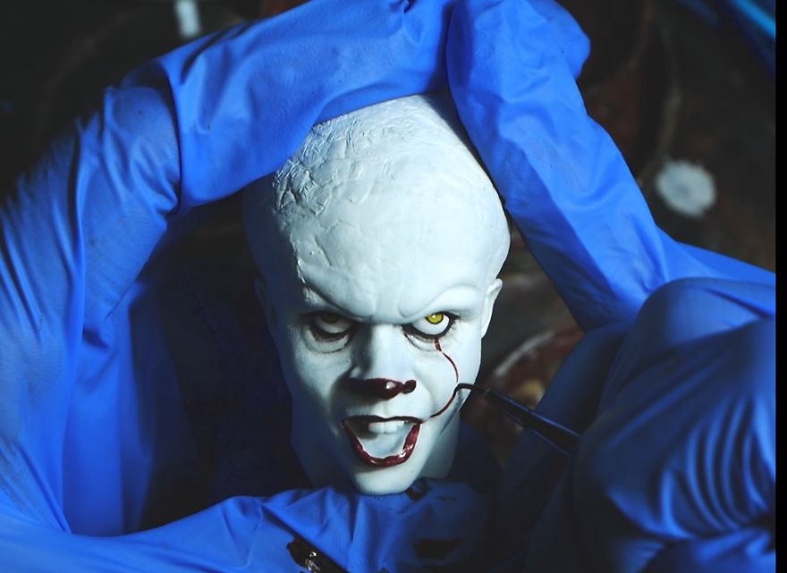Sculpting Pennywise From It Chapter 2(2019) - 1:6 Scale Timelapse Sculpt And Painting