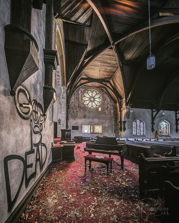 The Talent Of Photographing The Haunting Beauty Of Abandoned Places