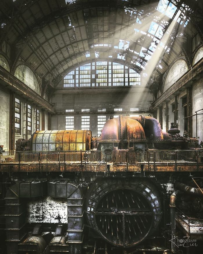 The Talent Of Photographing The Haunting Beauty Of Abandoned Places