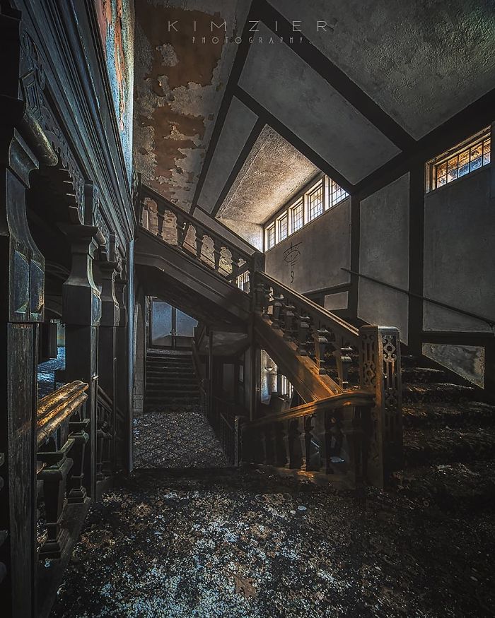The Talent Of Photographing The Haunting Beauty Of Abandoned Places
