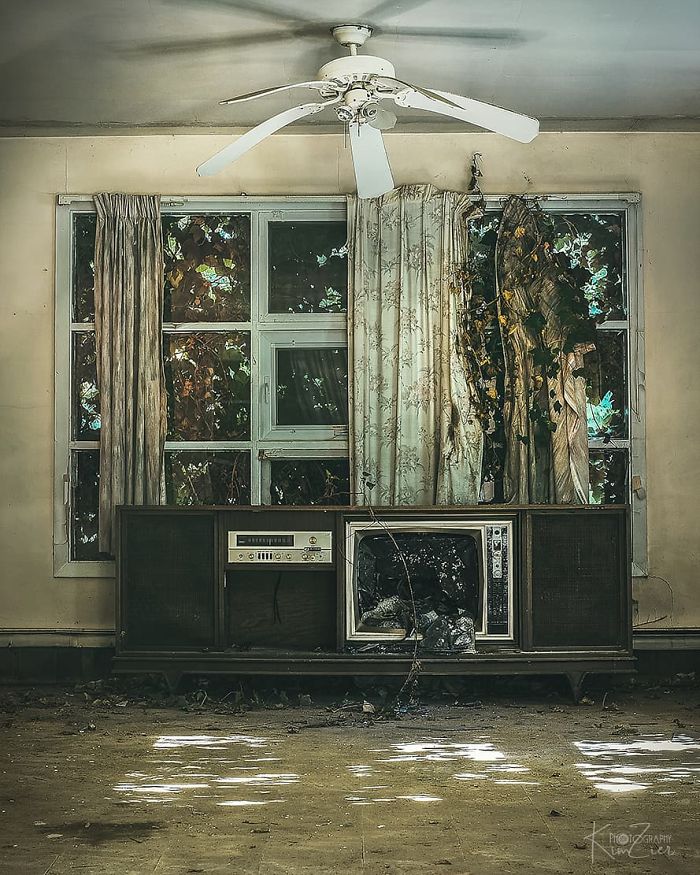 The Talent Of Photographing The Haunting Beauty Of Abandoned Places