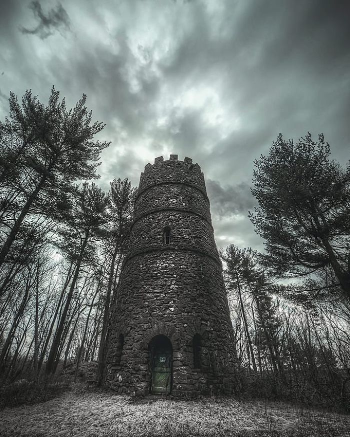 The Talent Of Photographing The Haunting Beauty Of Abandoned Places