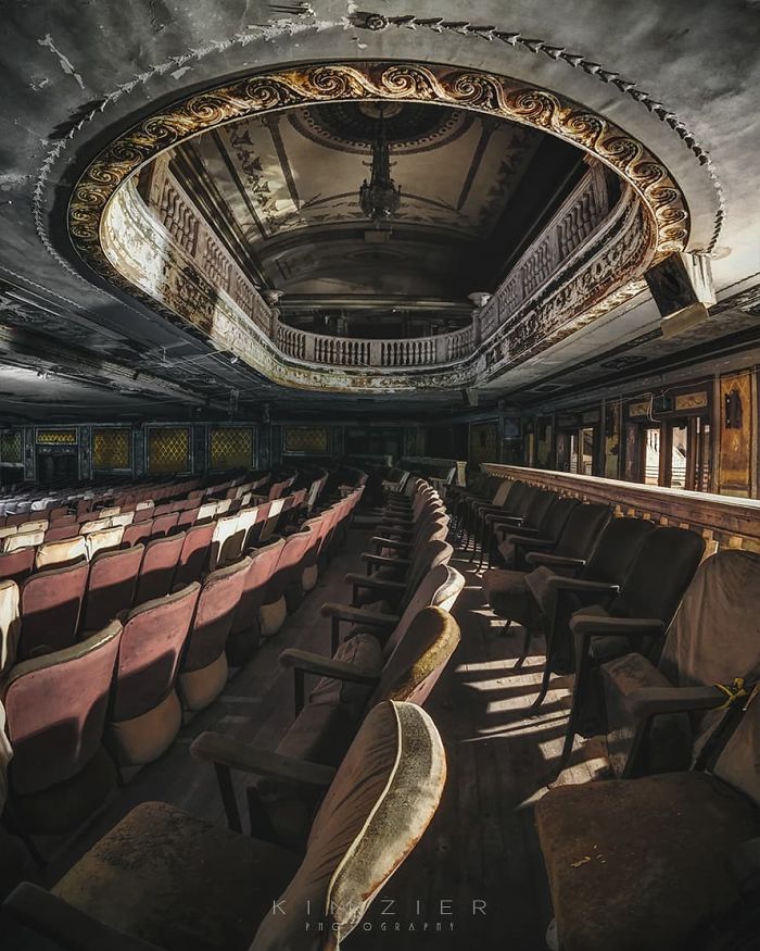 The Talent Of Photographing The Haunting Beauty Of Abandoned Places