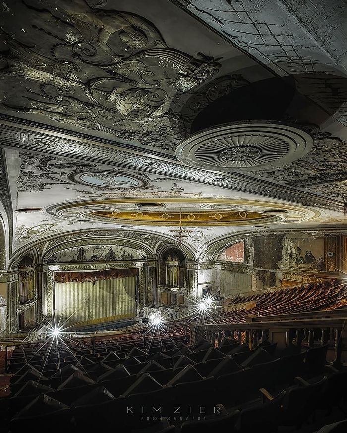 The Talent Of Photographing The Haunting Beauty Of Abandoned Places