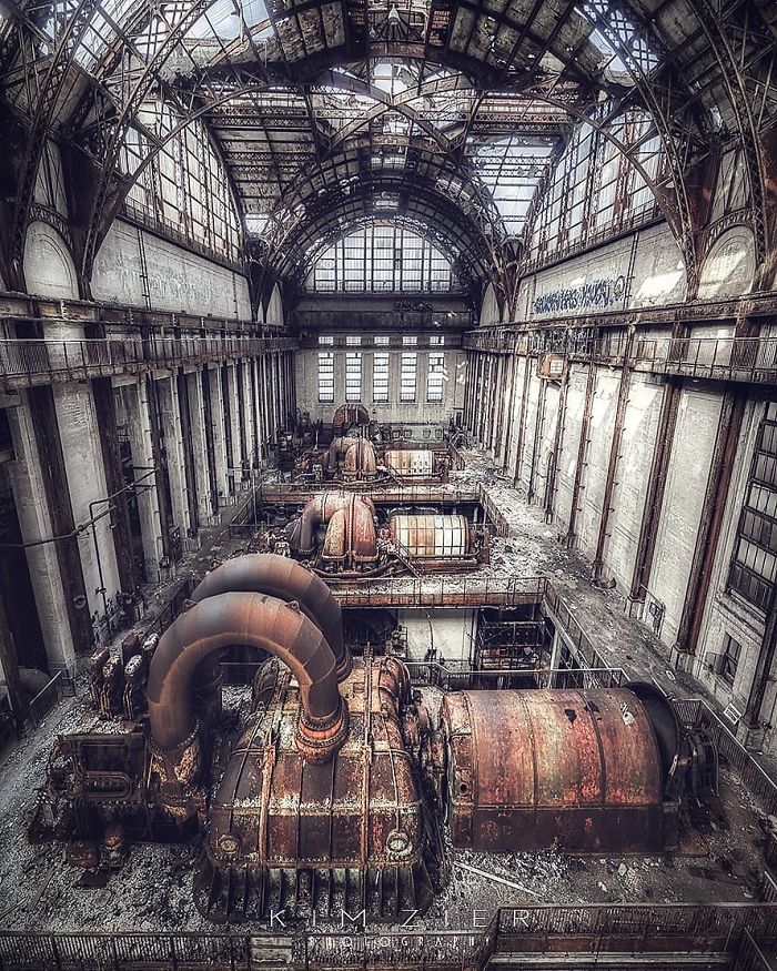 The Talent Of Photographing The Haunting Beauty Of Abandoned Places