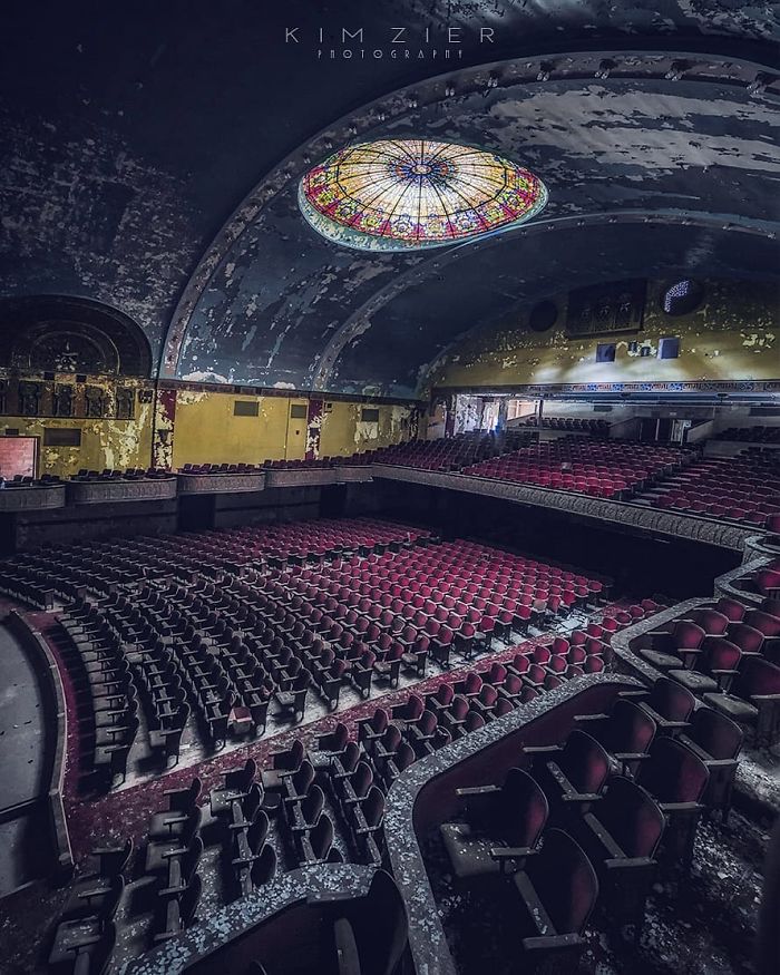 The Talent Of Photographing The Haunting Beauty Of Abandoned Places