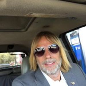 mikeandcarolyngeary avatar