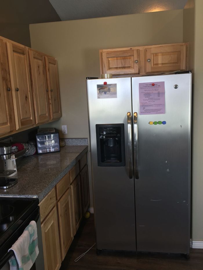 Crappy Kitchen Layout (Cabinets On Bottom Left)