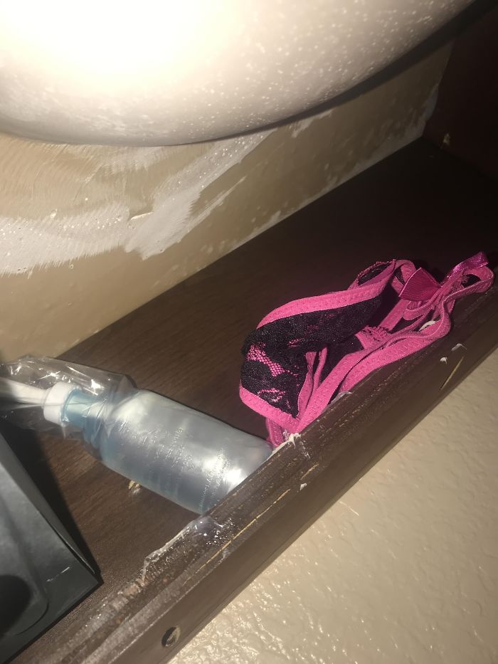 I Dropped My Phone In This Hotel Bathroom And Looked Over, Saw This Under The Sink. I Can’t Even Think Why Someone Would Hide These