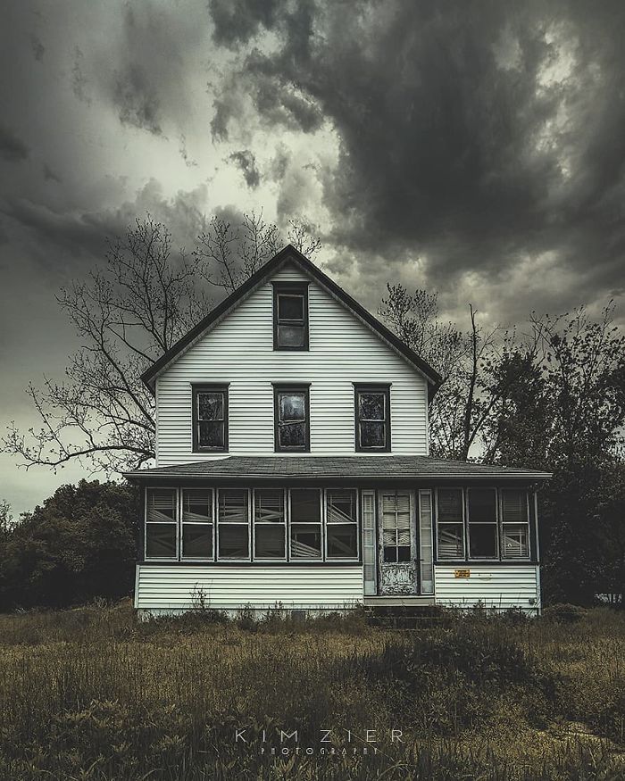 The Talent Of Photographing The Haunting Beauty Of Abandoned Places