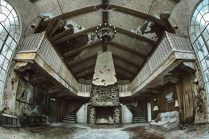 The Talent Of Photographing The Haunting Beauty Of Abandoned Places