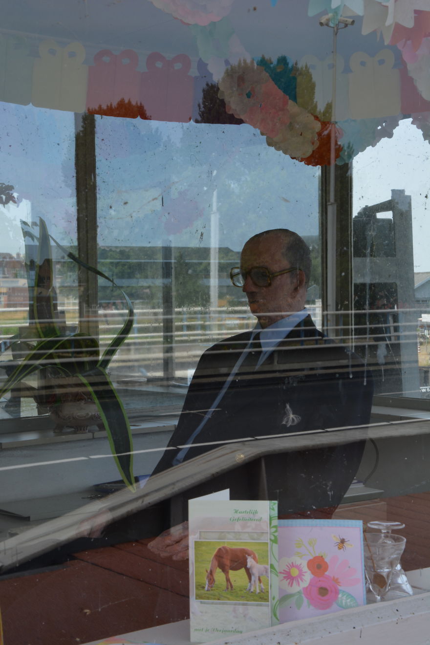 Bridge Keepers And Their Secret Life Between Dusk And Dawn Bridge Keepers And Their Secret Life Between Dusk And Dawn