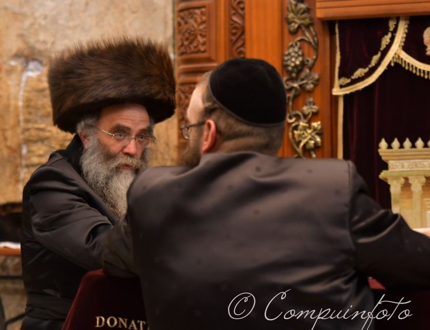 Jew Debate At The Western Wall
