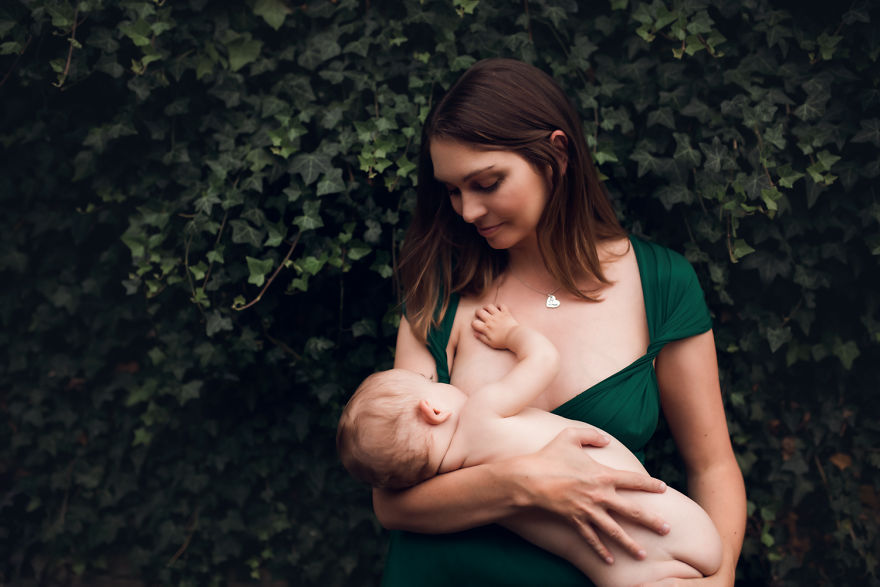 I Created A Breastfeeding Project To Show The Positives Of Breastfeeding. The Strength, Elegance And Unity Behind It.