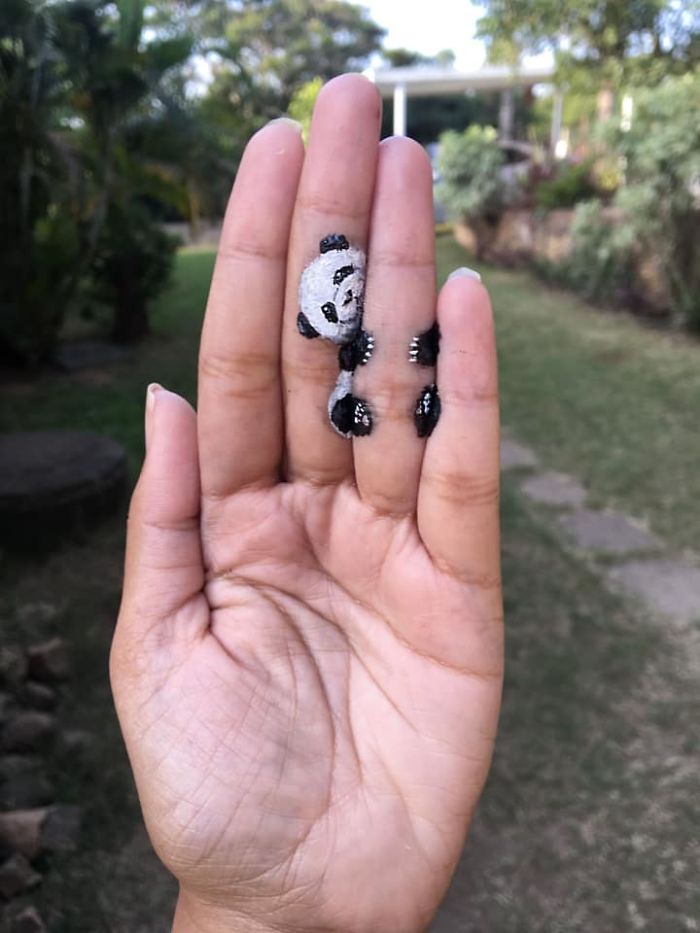 New- I Create 3D Paintings On My Left Hand