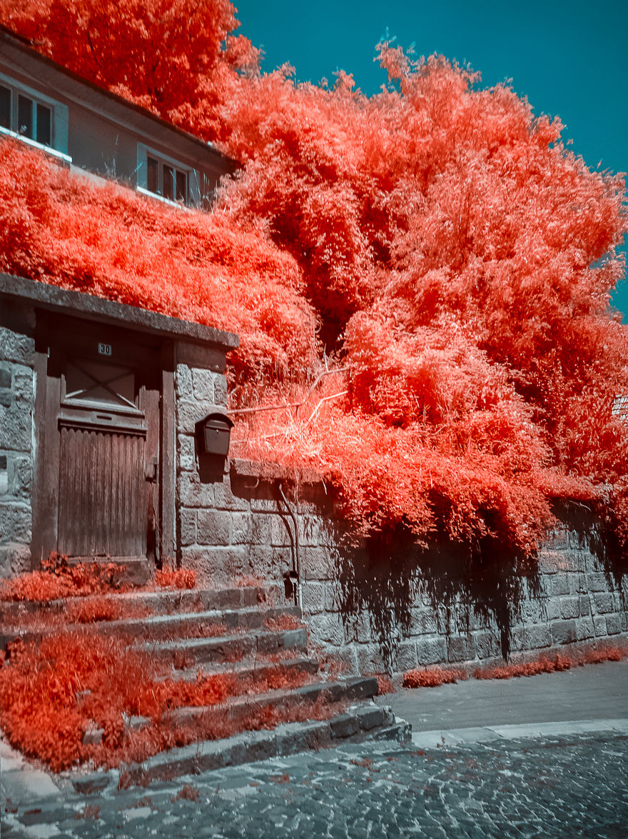 Romanian Photographer Creates Spectacular Infrared Photography With A Phone