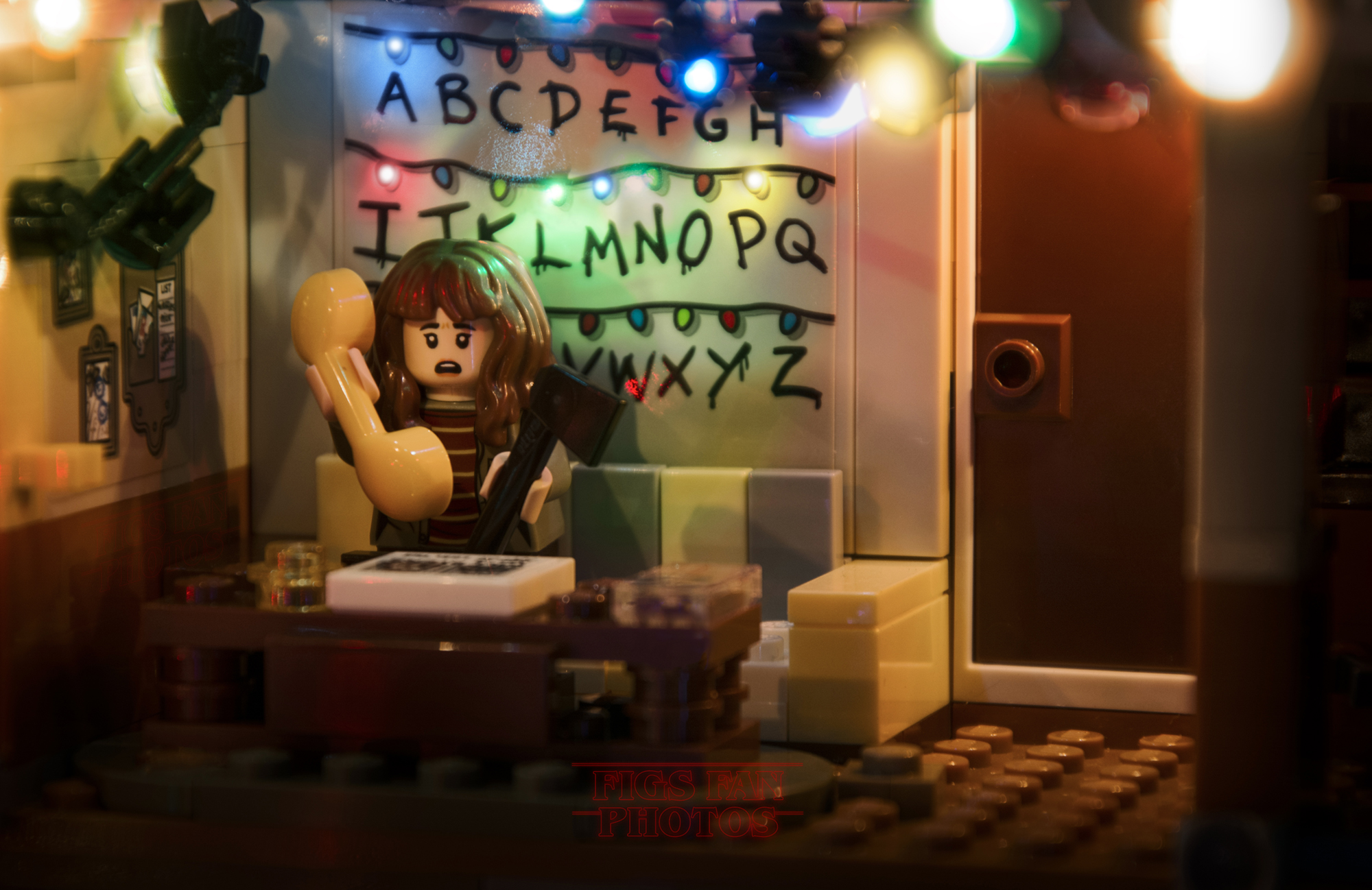 That’s How The Stranger Things Would Look Like If It Had Been Directed By LEGO (16pics)