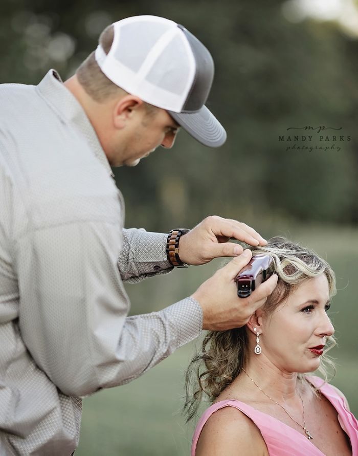 Raw Photoshoot Of Woman Preparing To Battle Breast Cancer As Husband Shaves Off Her Hair Goes Viral Raw Photoshoot Of Woman Preparing To Battle Breast Cancer As Husband Shaves Off Her Hair Goes Viral