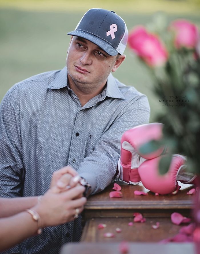 Raw Photoshoot Of Woman Preparing To Battle Breast Cancer As Husband Shaves Off Her Hair Goes Viral Raw Photoshoot Of Woman Preparing To Battle Breast Cancer As Husband Shaves Off Her Hair Goes Viral