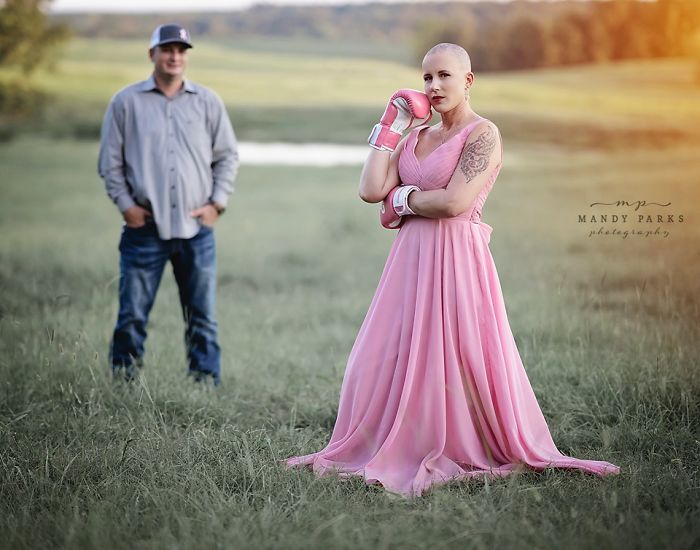 Raw Photoshoot Of Woman Preparing To Battle Breast Cancer As Husband Shaves Off Her Hair Goes Viral Raw Photoshoot Of Woman Preparing To Battle Breast Cancer As Husband Shaves Off Her Hair Goes Viral