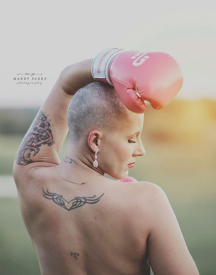 Raw Photoshoot Of Woman Preparing To Battle Breast Cancer As Husband Shaves Off Her Hair Goes Viral Raw Photoshoot Of Woman Preparing To Battle Breast Cancer As Husband Shaves Off Her Hair Goes Viral