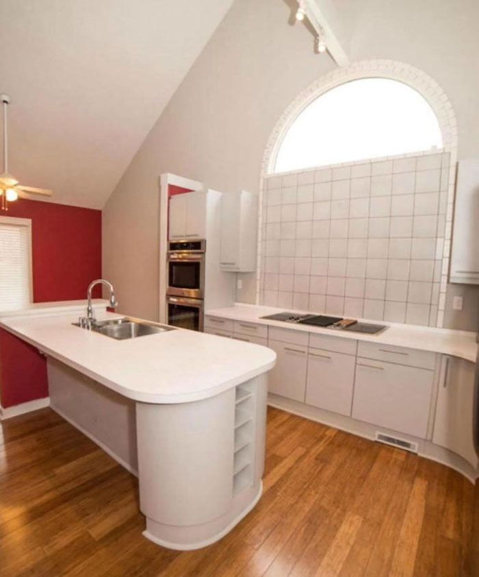 There’s Gotta Be A Prison Like 10’ From This House Right? A Nudist Colony? A Clown Training Facility? Because What Else Could Necessitate Such A Setup?