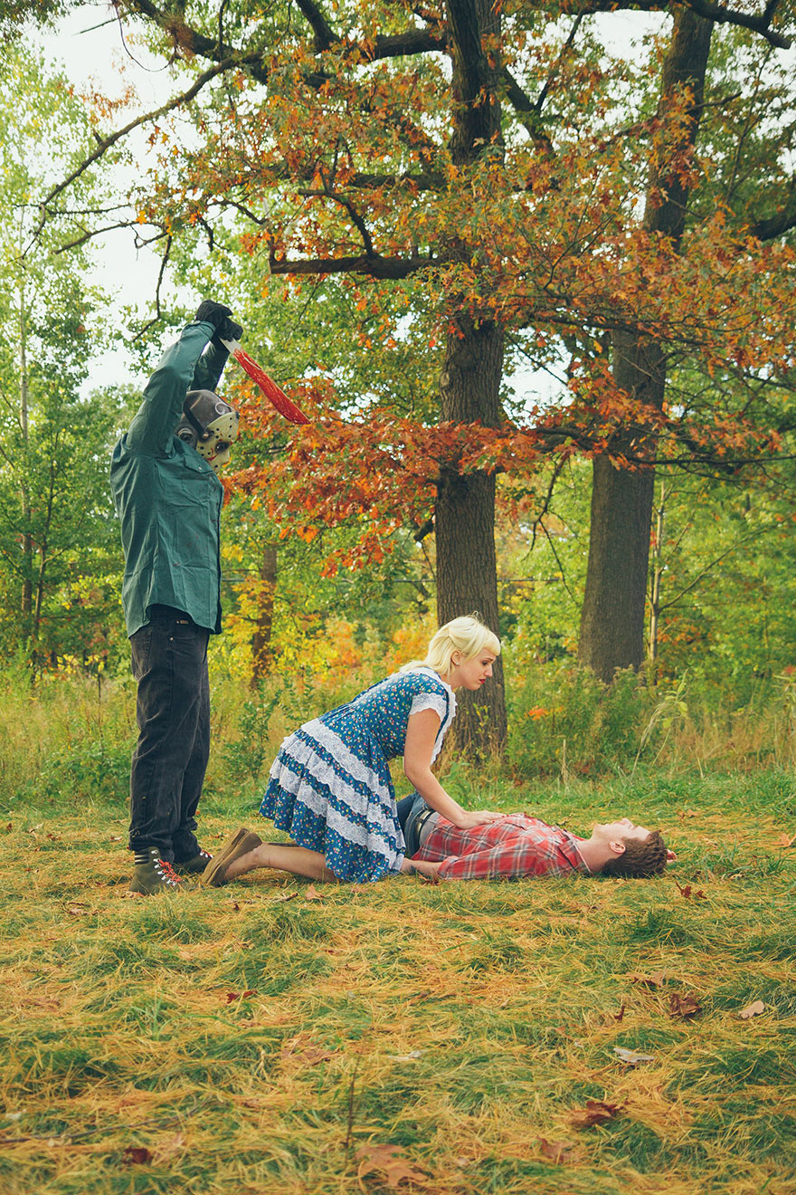 This Couple Has The Most Horrifying Engagement Photoshoot This Couple Has The Most Horrifying Engagement Photoshoot