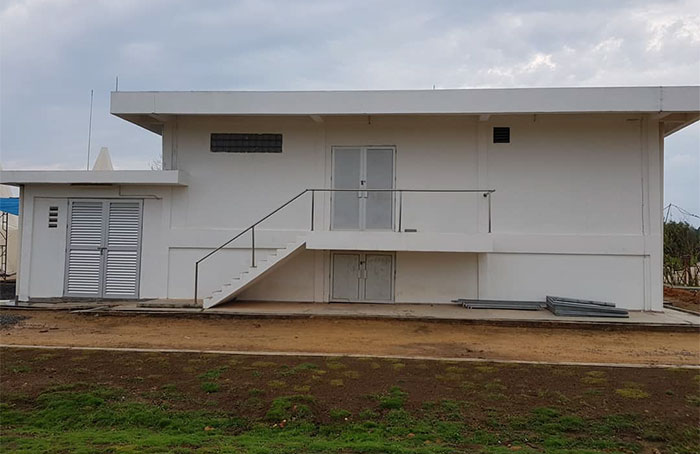 Portuguese Graffiti Artist Turns A Concrete Block Into An Abandoned Bus Portuguese Graffiti Artist Turns A Concrete Block Into An Abandoned Bus