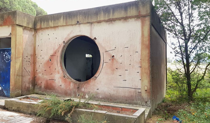Portuguese Graffiti Artist Turns A Concrete Block Into An Abandoned Bus Portuguese Graffiti Artist Turns A Concrete Block Into An Abandoned Bus