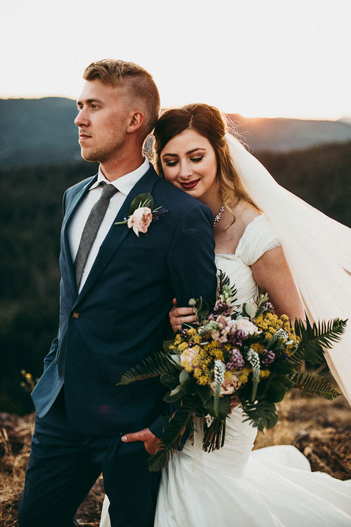 Woman Starts Dating A Man She Married Before The Head Injury That Made Her Forget Everything Since The Age Of 17 Woman Starts Dating A Man She Married Before The Head Injury That Made Her Forget Everything Since The Age Of 17