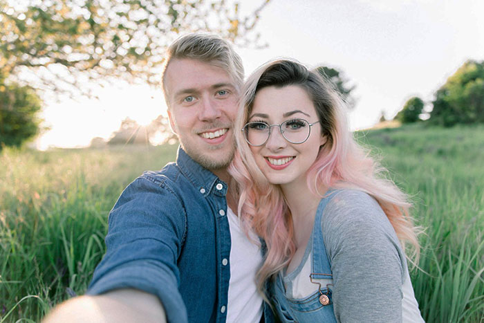 Woman Starts Dating A Man She Married Before The Head Injury That Made Her Forget Everything Since The Age Of 17 Woman Starts Dating A Man She Married Before The Head Injury That Made Her Forget Everything Since The Age Of 17