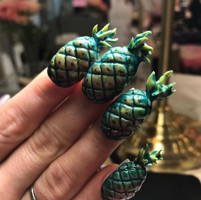 Pineapple Nails