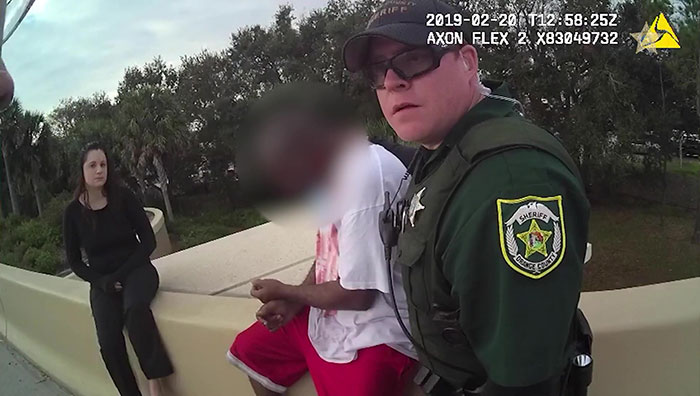 This Woman Talks Man Out Of Jumping Off A Bridge By Quoting Linkin Park Lyrics