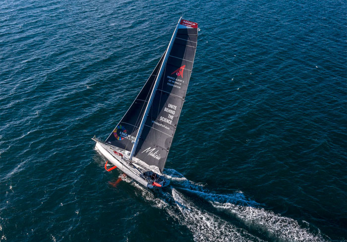 People Make Fools Of Themselves For Bullying A 16-Year-Old Activist Who Chose To Travel For 13 Days Instead Of Flying 10 Hours People Make Fools Of Themselves For Bullying A 16-Year-Old Activist Who Chose To Travel For 13 Days Instead Of Flying 10 Hours