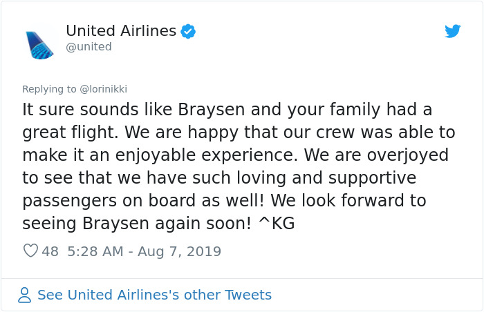 4 Y.O. Autistic Boy Was Having A Meltdown During A Flight So The Crew And Passengers Stepped In To Help 4 Y.O. Autistic Boy Was Having A Meltdown During A Flight So The Crew And Passengers Stepped In To Help