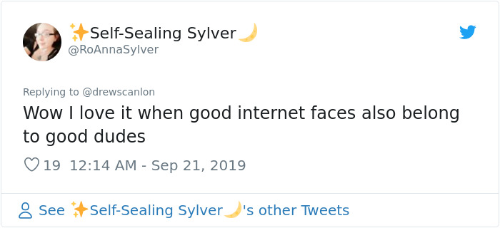 People Are Admiring The Man Known As The &lsquo;Blinking White Guy&rsquo; Over Using His Fame To Raise Money For Charity