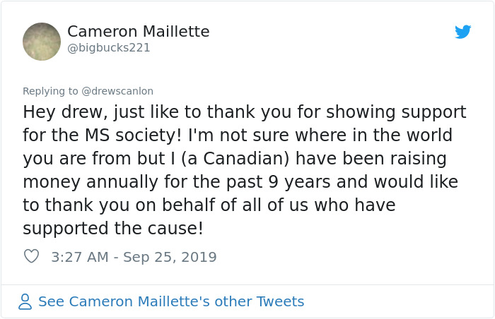 People Are Admiring The Man Known As The &lsquo;Blinking White Guy&rsquo; Over Using His Fame To Raise Money For Charity