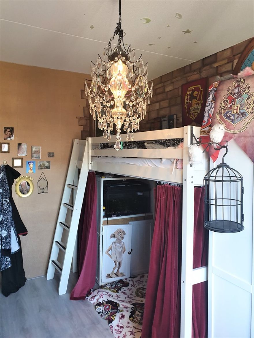 19 Pics Of My Daughter's Bedroom Turned Into Hogwarts 19 Pics Of My Daughter's Bedroom Turned Into Hogwarts