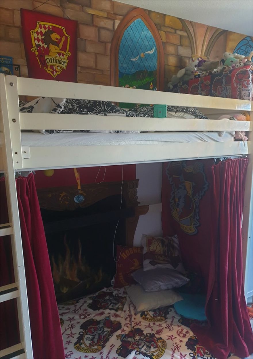 19 Pics Of My Daughter's Bedroom Turned Into Hogwarts