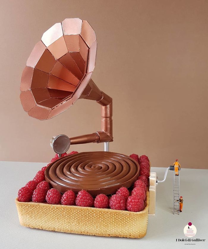 Matteo-Stucchi-Pastry-Chef-Miniature-Worlds-Desserts