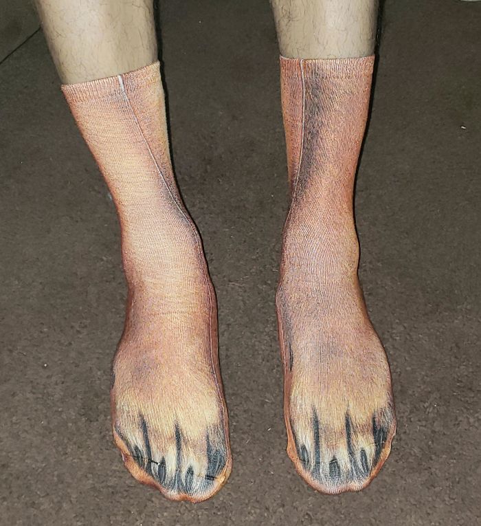 My Boyfriend Made A Very Unfortunate Find At The Mall Today