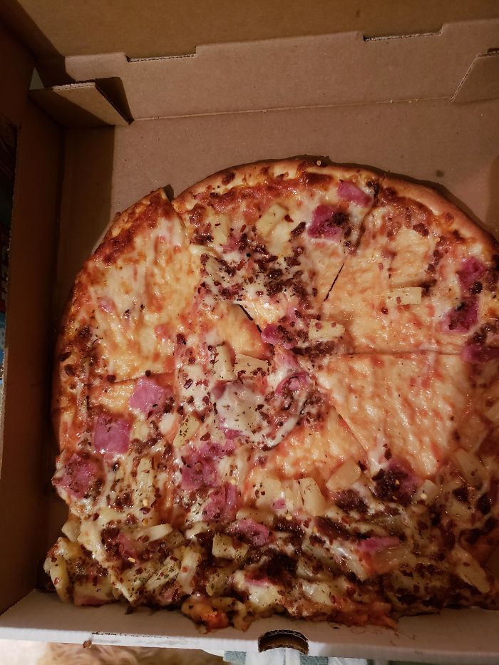 Do You Know How Pizza Works Mr. Delivery Man? It Should Be Held Parallel To The Ground, Not Perpendicular