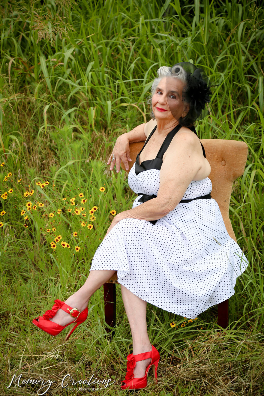 Glamorous Grandma Goals, I Did My Mom's 75th Birthday Pin-Up Photoshoot! Glamorous Grandma Goals, I Did My Mom's 75th Birthday Pin-Up Photoshoot!