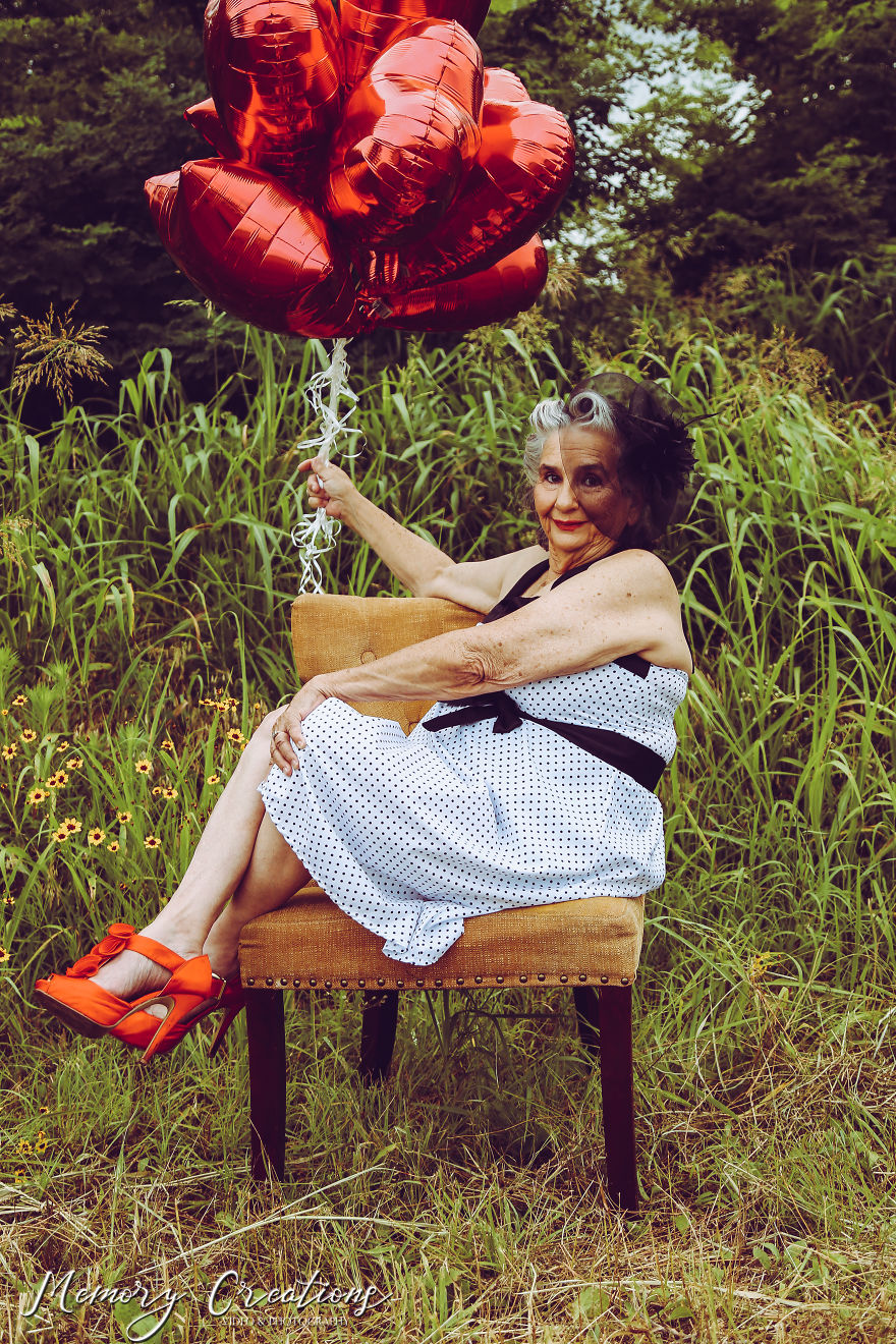 Glamorous Grandma Goals, I Did My Mom's 75th Birthday Pin-Up Photoshoot! Glamorous Grandma Goals, I Did My Mom's 75th Birthday Pin-Up Photoshoot!