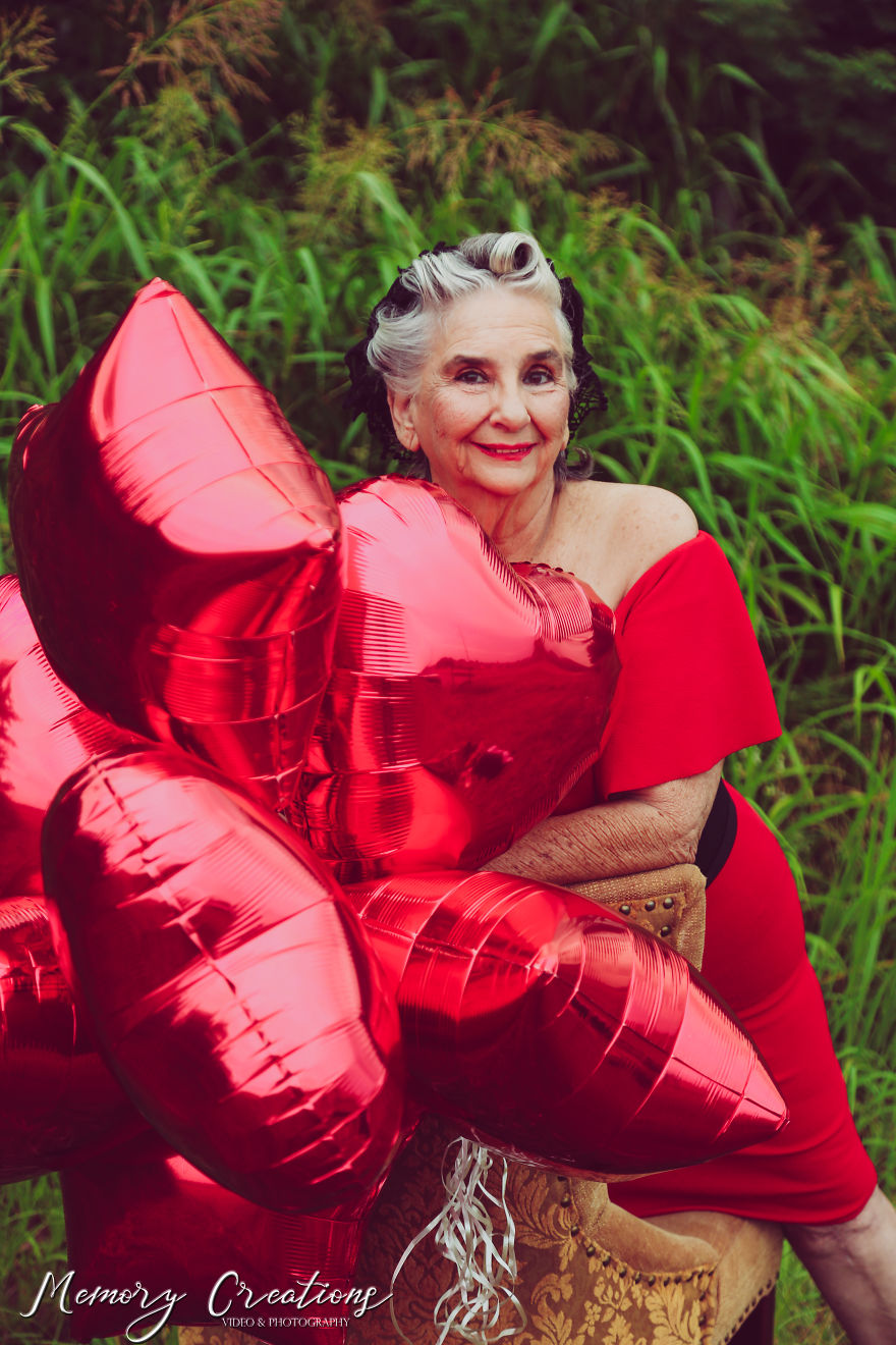 Glamorous Grandma Goals, I Did My Mom's 75th Birthday Pin-Up Photoshoot! Glamorous Grandma Goals, I Did My Mom's 75th Birthday Pin-Up Photoshoot!