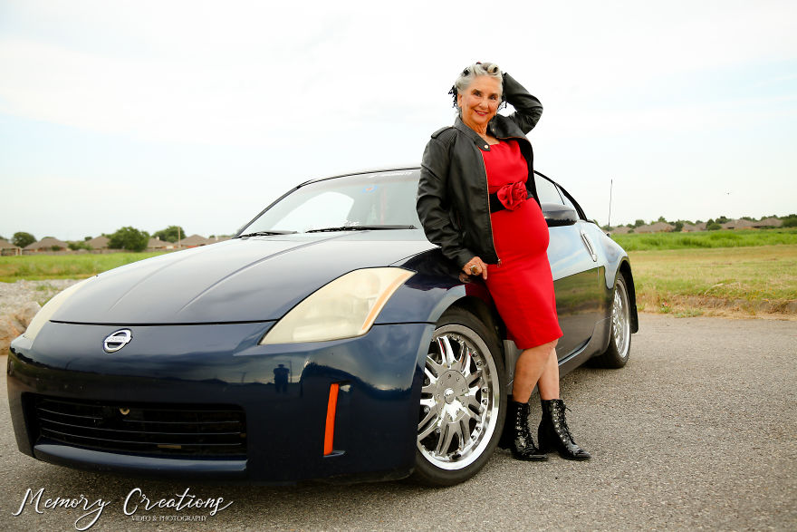 Glamorous Grandma Goals, I Did My Mom's 75th Birthday Pin-Up Photoshoot! Glamorous Grandma Goals, I Did My Mom's 75th Birthday Pin-Up Photoshoot!