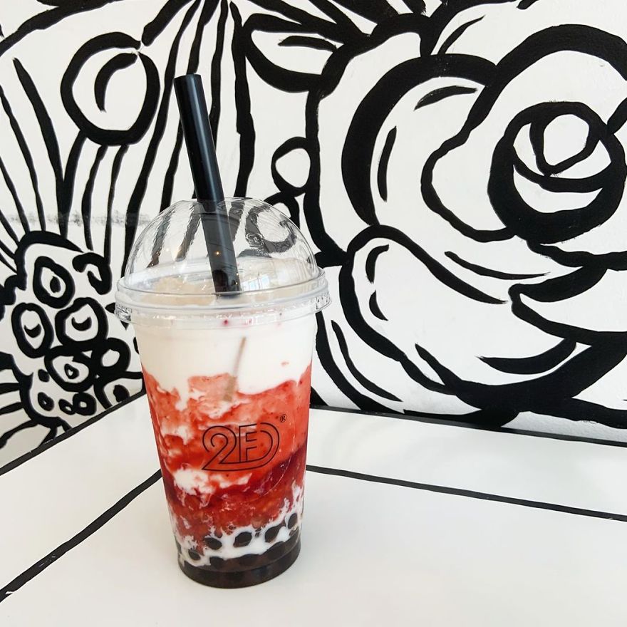 This Unusual Cafe In Japan Will Make You Feel Like You Stepped Into A Cartoon (18 Pics)