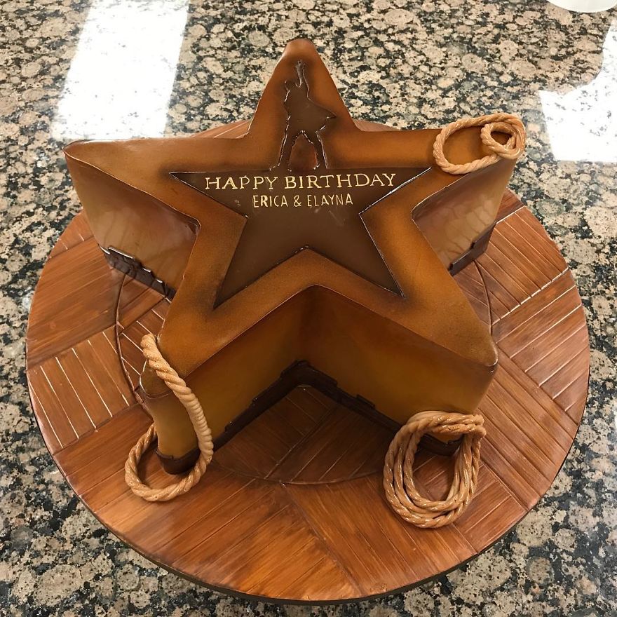 Hyper-Realistic Cake